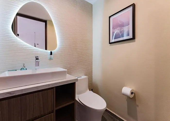 Twin For Groups Near Dining & Culture * Mexico City