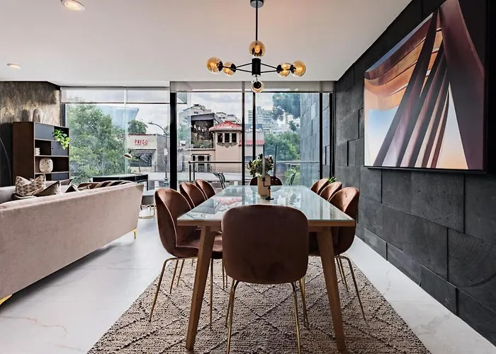 Twin For Groups Near Dining & Culture