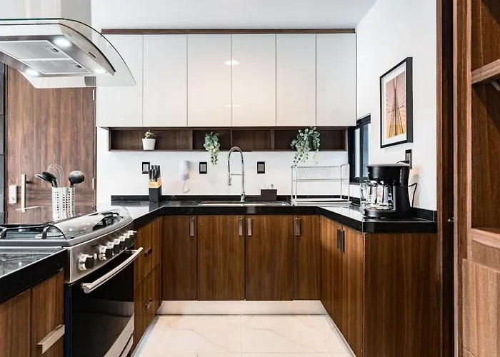 Apartment Twin For Groups Near Dining & Culture
