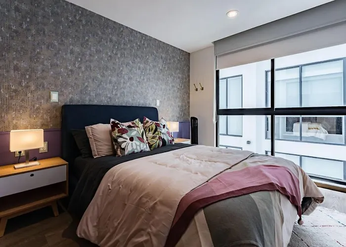 Twin For Groups Near Dining & Culture Apartment